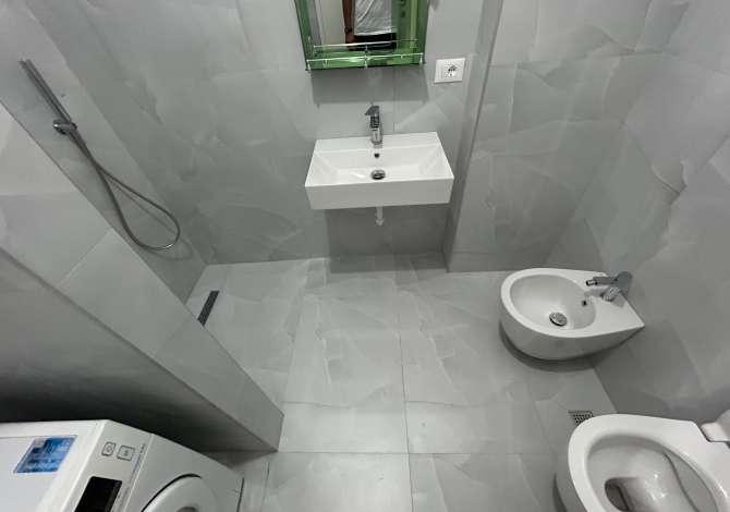 Shtepi me qera Apartament ne Tirane, 2+1, Mobilimi E mobiluar, Pagesa 500  Euro.