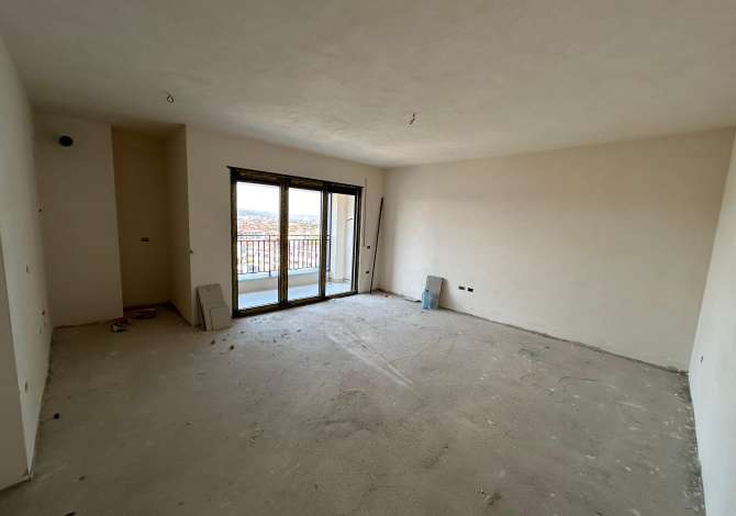 Shtepi ne shitje Apartament ne Tirane, 2+1, Mobilimi Bosh, pa mobiluar, Pagesa 137,500  Euro.