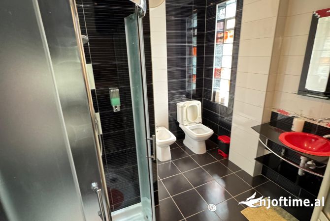 Shtepi me qera Apartament ne Tirane, Garsoniere, Mobilimi E mobiluar, Pagesa 500  Euro.