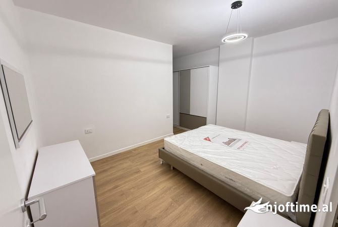 Shtepi me qera Apartament ne Tirane, 2+1, Mobilimi E mobiluar, Pagesa 650  Euro.