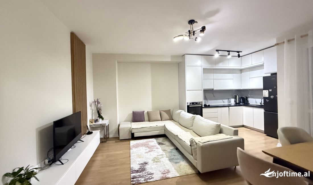 Shtepi ne shitje Apartament ne Tirane, 2+1, Mobilimi E mobiluar, Pagesa 148,000  Euro.