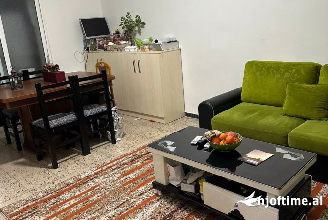 Shtepi me qera Apartament ne Tirane, 2+1, Mobilimi E mobiluar, Pagesa 55,000  Leke.