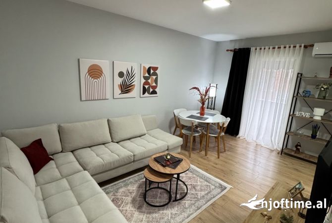 Apartament 1+1 per Qera ne Myslym Shyr