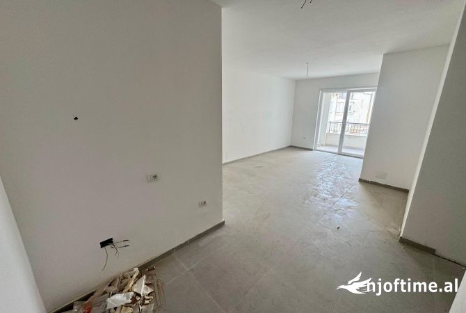 Qera Apartament 1+1 tek Rruga e Durresit