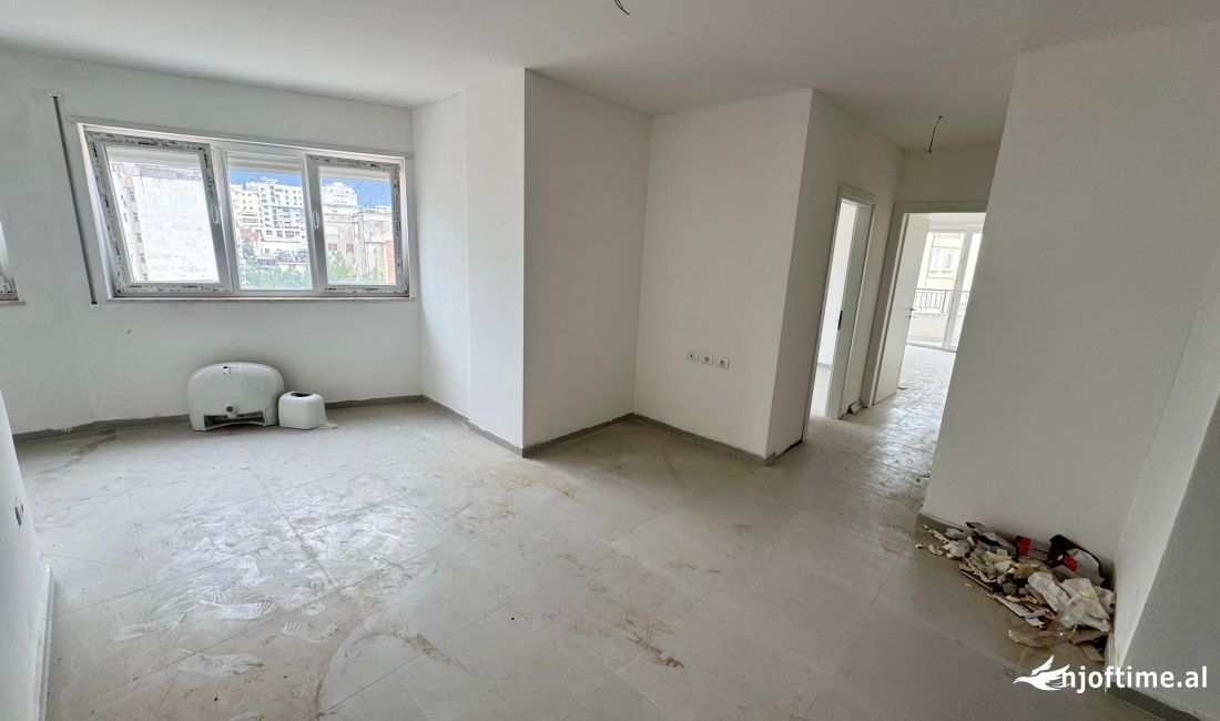 Shtepi me qera Apartament ne Tirane, 2+1, Mobilimi Bosh, pa mobiluar, Pagesa 650  Euro.