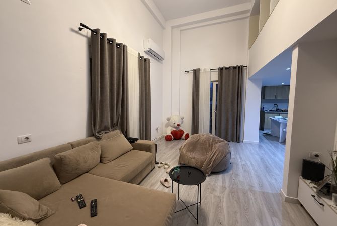 Shtepi me qera Apartament ne Tirane, 2+1, Mobilimi E mobiluar, Pagesa 700  Euro.