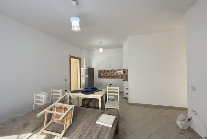 Shtepi me qera Apartament ne Tirane, 2+1, Mobilimi E mobiluar, Pagesa 600  Euro.