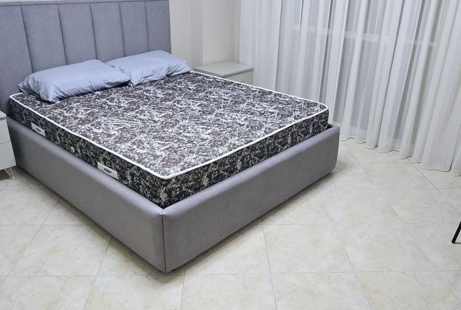 Shtepi me qera Apartament ne Tirane, 3+1, Mobilimi E mobiluar, Pagesa 1,100  Euro.