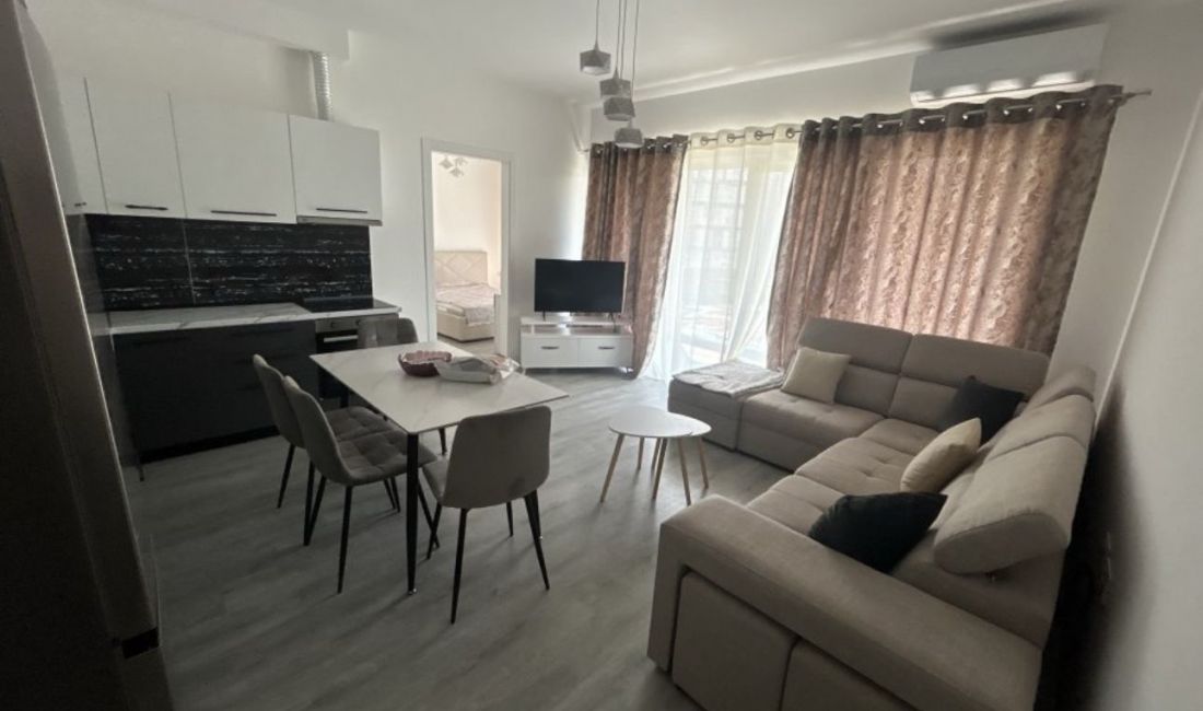 Shtepi me qera Apartament ne Tirane, 2+1, Mobilimi E mobiluar, Pagesa 670  Euro.