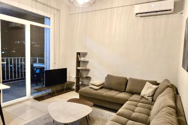 Shtepi me qera 2+1 ne Tirane - 800 Euro