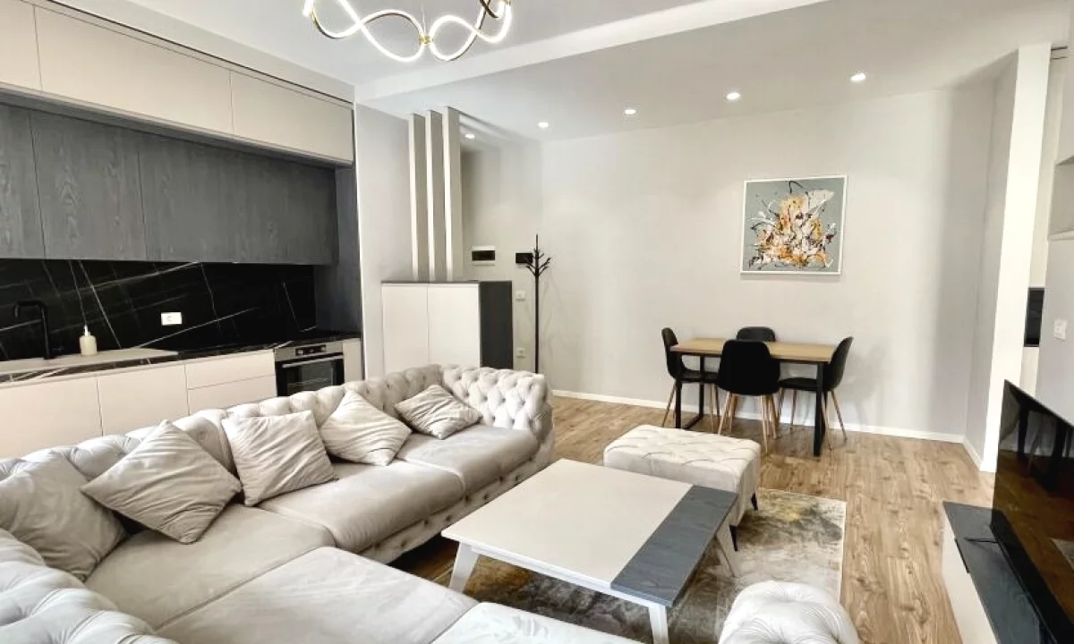 Shtepi me qera Apartament ne Tirane, 1+1, Mobilimi E mobiluar, Pagesa 80,000  Leke.