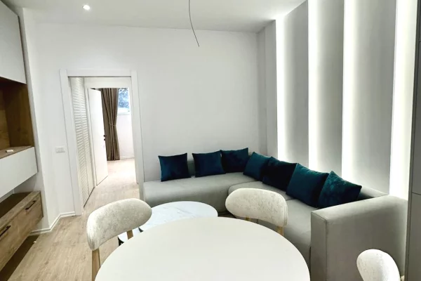 Shtepi me qera Apartament ne Tirane, 1+1, Mobilimi E mobiluar, Pagesa 600  Euro.