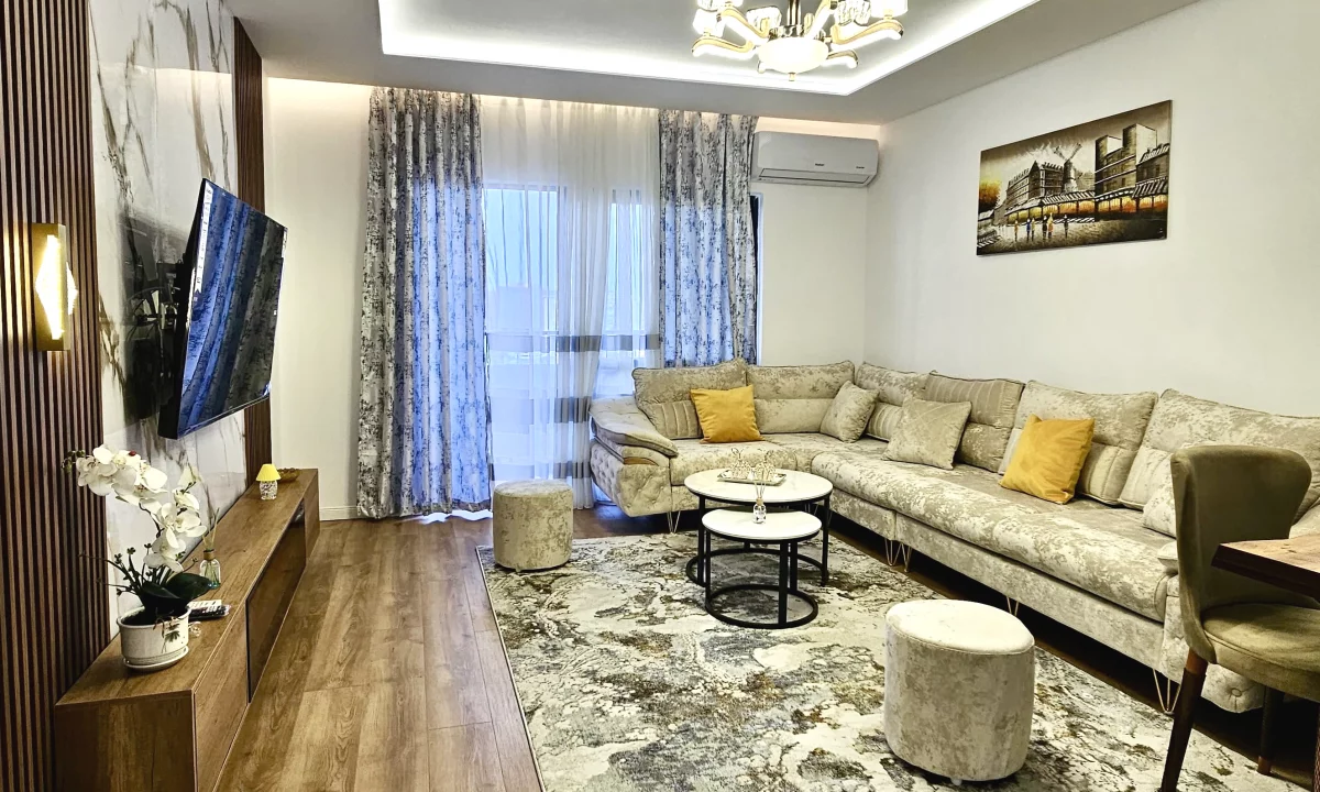 Shtepi ne shitje Apartament ne Tirane, 2+1, Mobilimi E mobiluar, Pagesa 265,000  Euro.