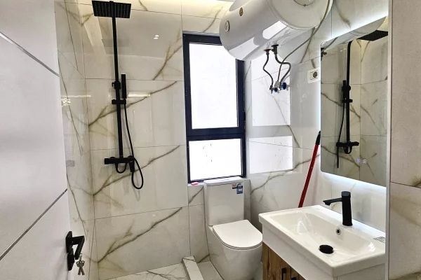 Shtepi ne shitje Apartament ne Tirane, 2+1, Mobilimi E mobiluar, Pagesa 265,000  Euro.