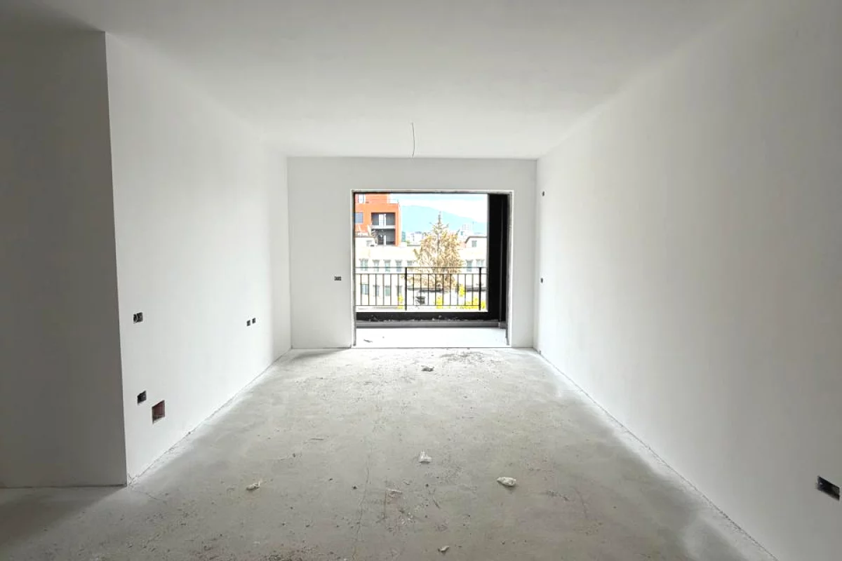 Shtepi ne shitje Apartament ne Tirane, 1+1, Mobilimi Bosh, pa mobiluar, Pagesa 9,500,000  Leke.