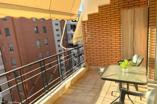 Shtepi me qera Apartament ne Tirane, 1+1, Mobilimi E mobiluar, Pagesa 75,000  Leke.