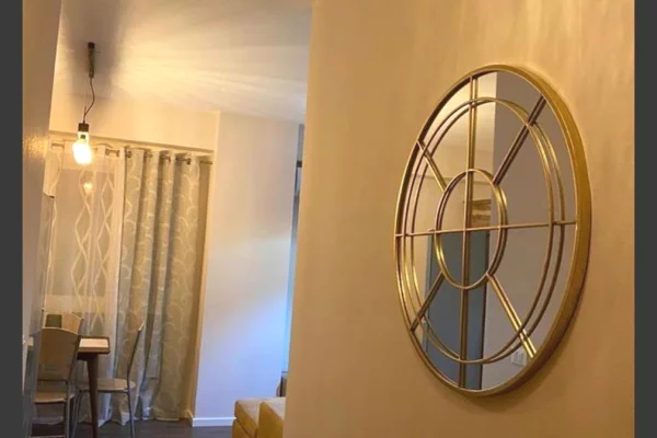 Shtepi me qera Apartament ne Tirane, 1+1, Mobilimi E mobiluar, Pagesa 75,000  Leke.