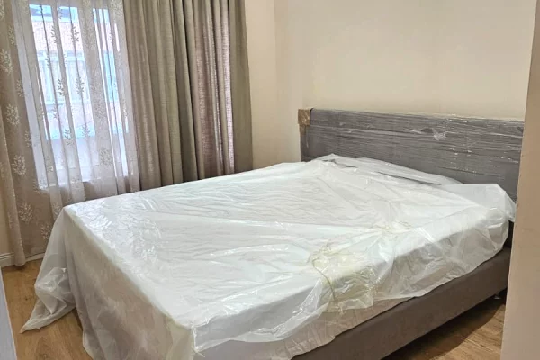 Shtepi me qera Apartament ne Tirane, 1+1, Mobilimi E mobiluar, Pagesa 50,000  Leke.