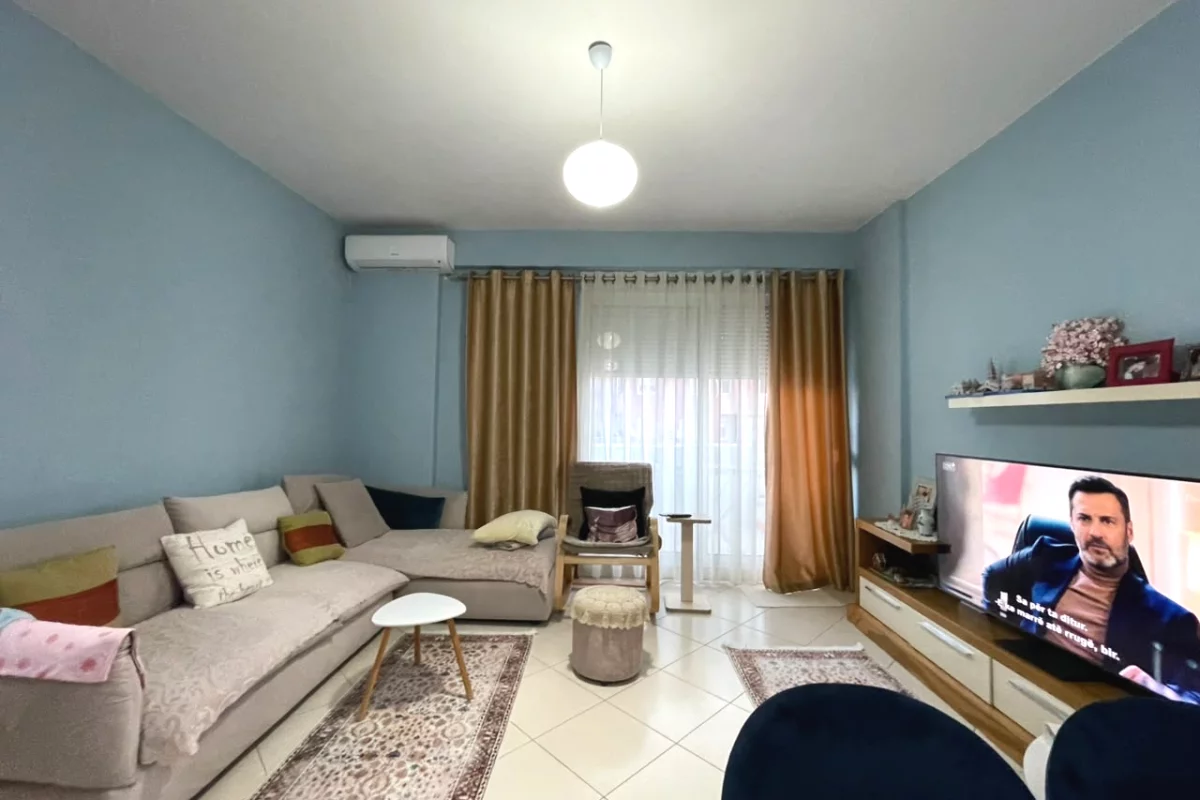 Shtepi me qera Apartament ne Tirane, 1+1, Mobilimi E mobiluar, Pagesa 60,000  Leke.