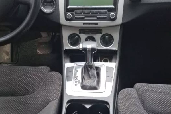 Auto in Vendita a Tirana - 3,700 Euro