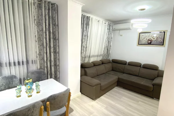 Appartamento in vendita a Tirana 1+1, Arredato