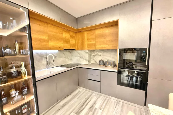 Shtepi me qera Apartament ne Tirane, 2+1, Mobilimi E mobiluar, Pagesa 650  Euro.