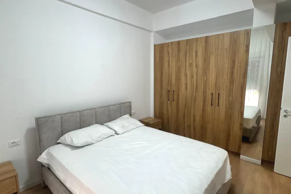 Qera 450 Euro Tek Astiri Apartament 1+1