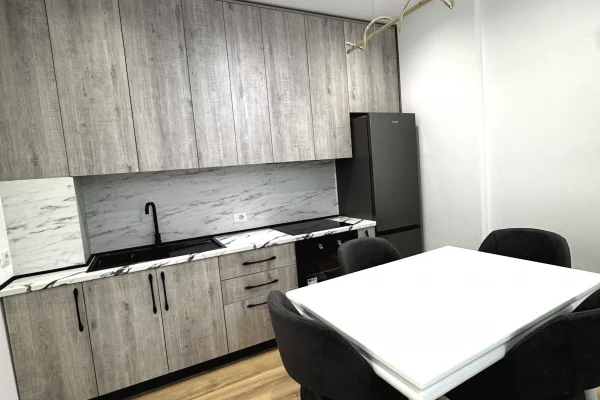 Appartamento in affitto a Tirana 1+1, Arredato