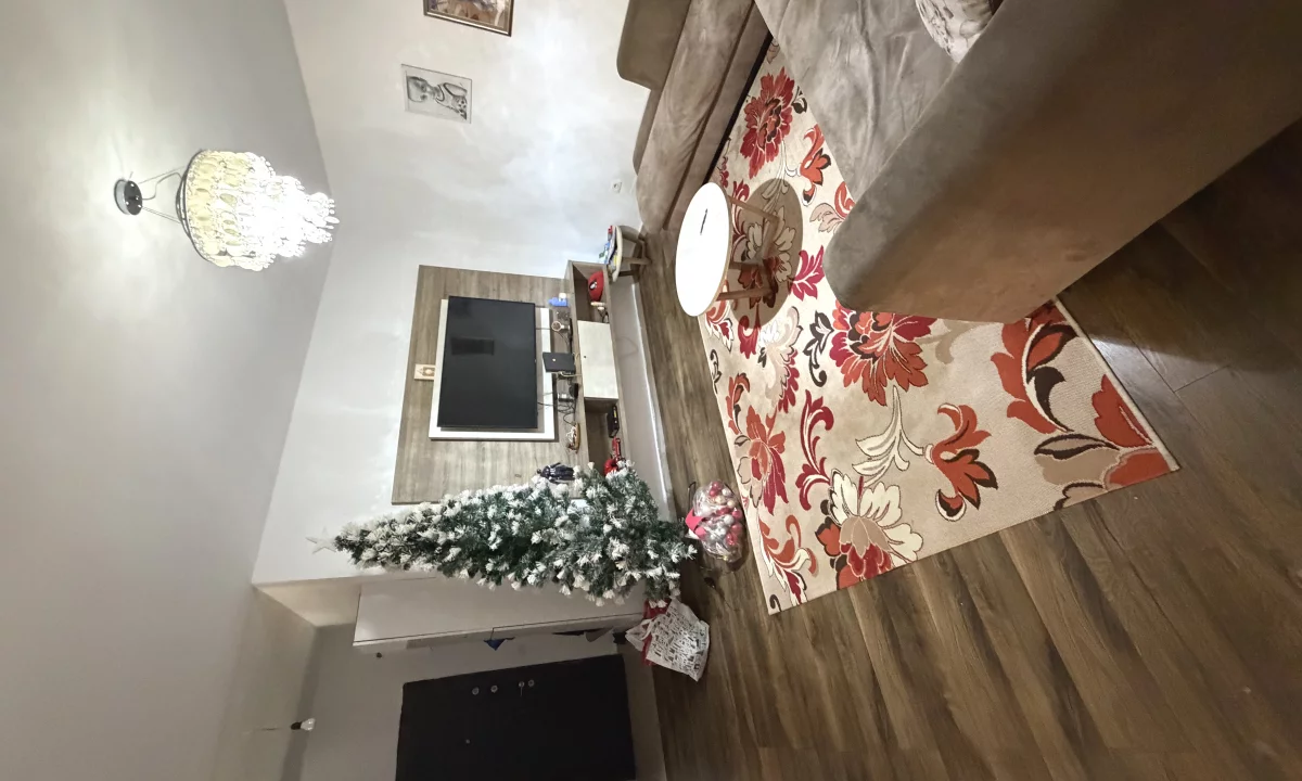 Appartamento in vendita a Tirana 2+1, Arredato