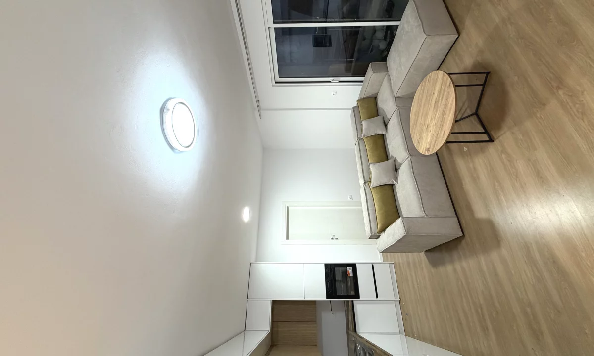 Appartamento in affitto a Tirana 2+1, Arredato