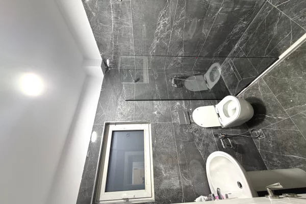 Appartamento in affitto a Tirana 2+1, Arredato