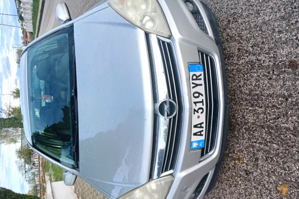 Auto in Vendita a Berat - 2,500 Euro