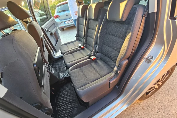 Auto in Vendita a Fier, Volkswagen, 2011 Diesel,Kambio Automatik Pagamento 7,000  Euro.