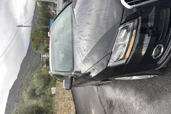 Auto in Vendita a Valona - 15,000 Euro