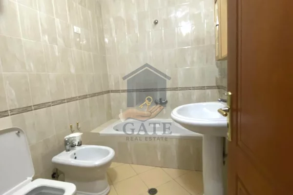 Shtepi me qera Apartament ne Durres, 3+1, Mobilimi E mobiluar, Pagesa 480  Euro.