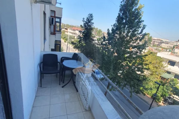 Shtepi me qera Apartament ne Durres, 1+1, Mobilimi E mobiluar, Pagesa 300  Euro.