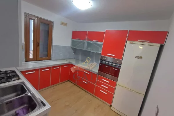 Appartamento in vendita a Durazzo 2+1, Arredato