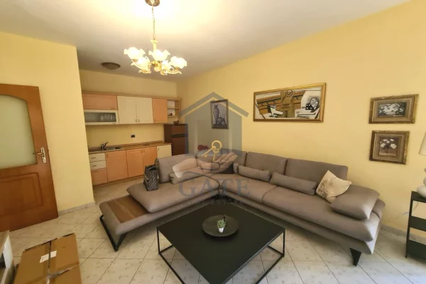 Appartamento in vendita a Durazzo 2+1, Arredato