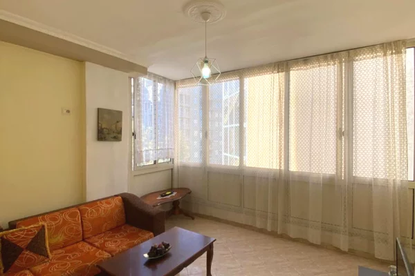 Shtepi me qera Apartament ne Durres, 1+1, Mobilimi E mobiluar, Pagesa 250  Euro.