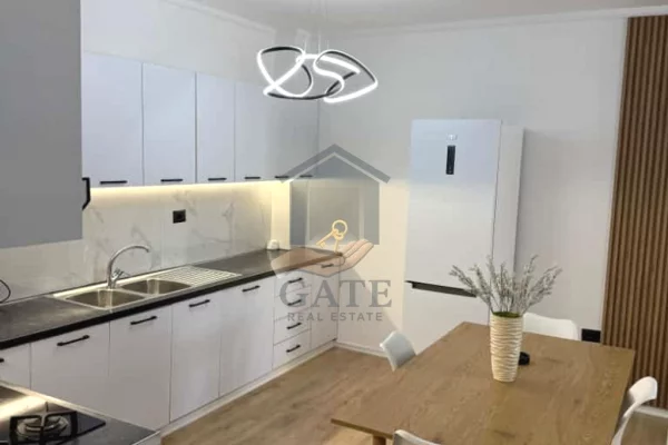 Shtepi me qera Apartament ne Durres, 2+1, Mobilimi E mobiluar, Pagesa 600  Euro.