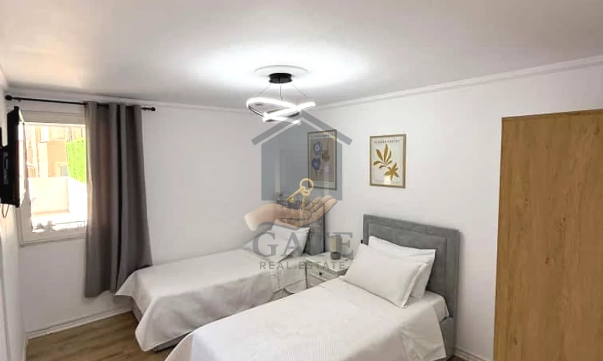 Shtepi me qera Apartament ne Durres, 2+1, Mobilimi E mobiluar, Pagesa 600  Euro.