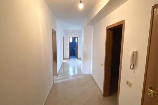 Appartamento in vendita a Durazzo 2+1, Arredato