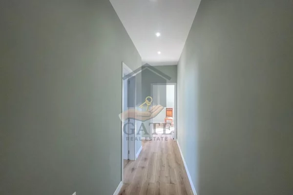 Appartamento in vendita a Durazzo 2+1, Vuoto