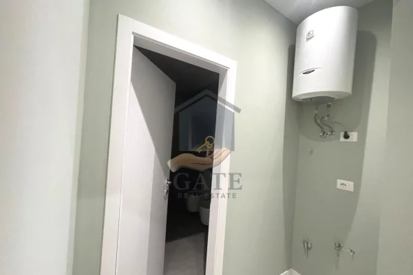 Appartamento in vendita a Durazzo 2+1, Vuoto