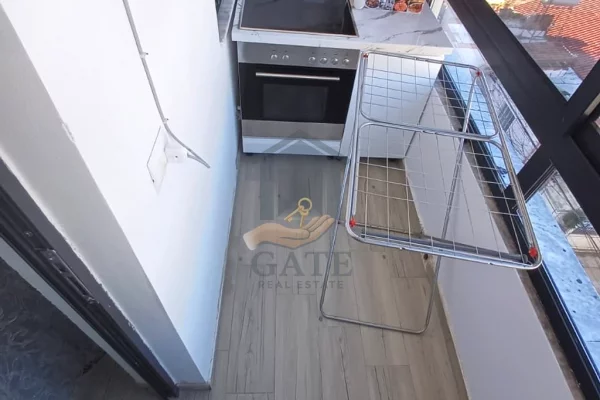 Shtepi me qera Apartament ne Durres, 2+1, Mobilimi E mobiluar, Pagesa 300  Euro.