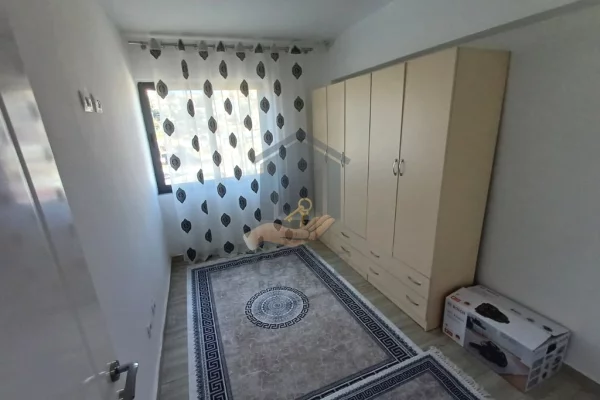Shtepi me qera Apartament ne Durres, 2+1, Mobilimi E mobiluar, Pagesa 300  Euro.