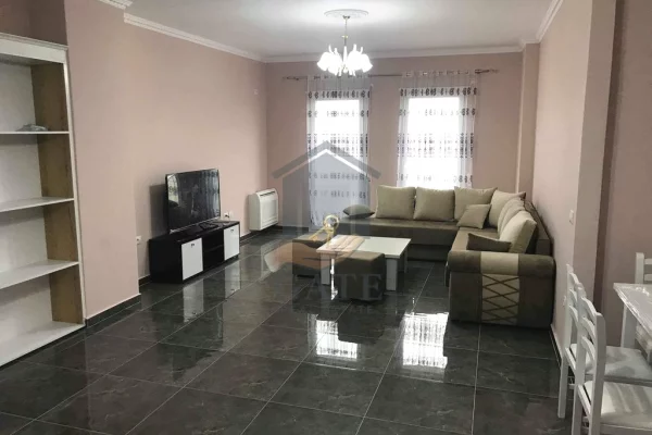 Appartamento in vendita a Durazzo 2+1, Arredato