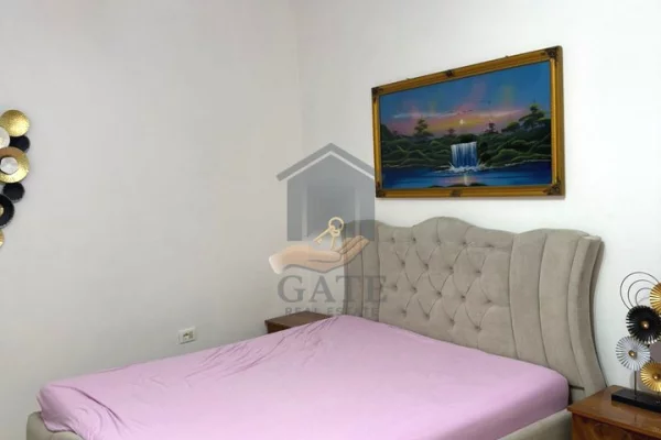 Shtepi me qera Apartament ne Durres, 1+1, Mobilimi E mobiluar, Pagesa 350  Euro.