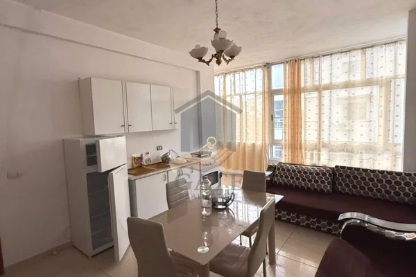 Shtepi me qera Apartament ne Durres, 1+1, Mobilimi E mobiluar, Pagesa 350  Euro.