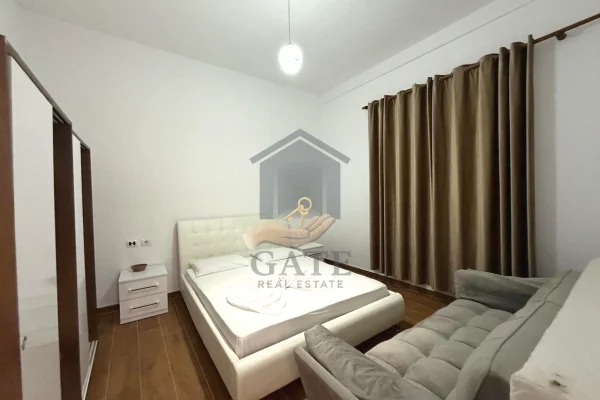 Shtepi ne shitje Apartament ne Durres, 1+1, Mobilimi E mobiluar, Pagesa 87,000  Euro.